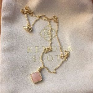 Kendra Scott Mallory Gold Pendant Necklace